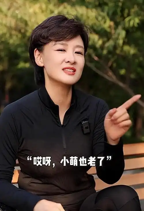 李小萌主持人的资格证书没用50岁生日时获得营养师资格证书