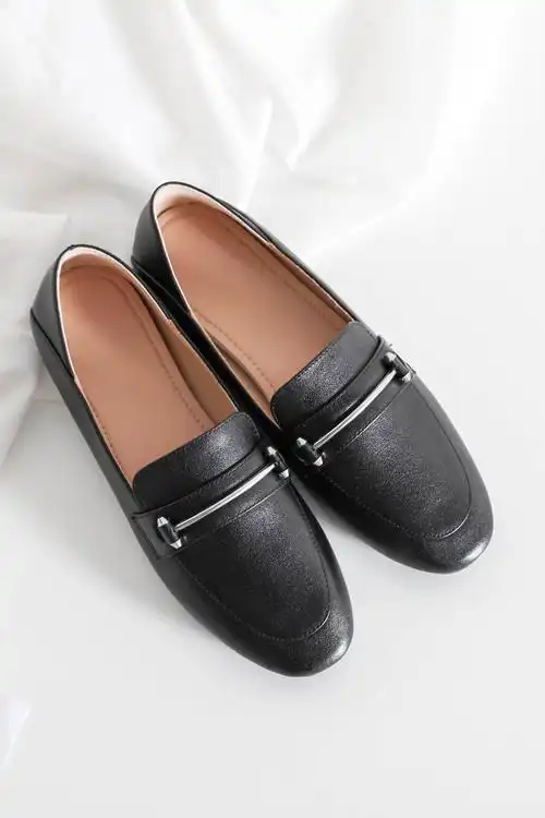 平底鞋女单鞋2019春夏新款真皮女鞋女英伦风舒适软底小皮鞋一脚蹬乐福