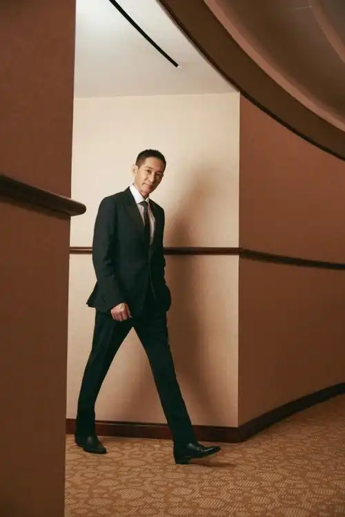 一线丨专访王劲松谁拿奖我都高兴不会被得失影响