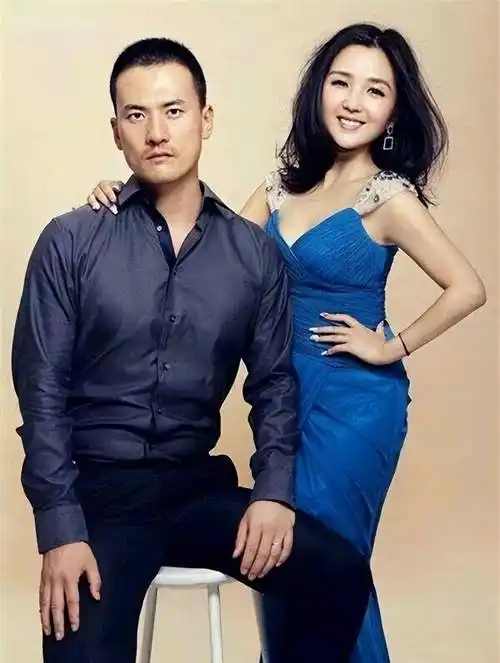 36岁的"辣妈"何洁:到底是好牌打烂,还是烂牌打好?_赫子铭_释小龙_首都