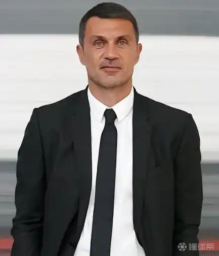 尤文传奇皮耶罗与罗马传奇托蒂一同受邀参加了意大