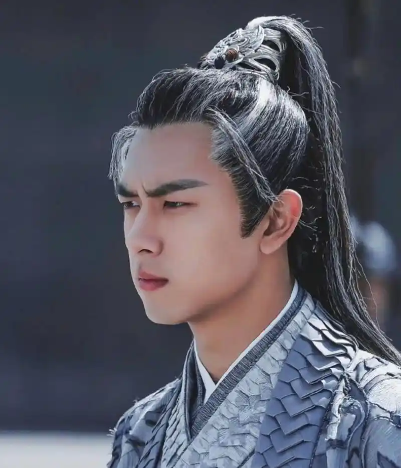 杨紫李现古装剧登场,粉丝热议不停!