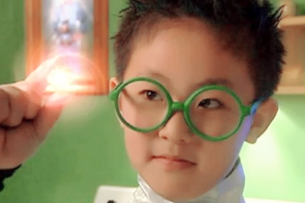 快乐星球有种逆袭叫多面体长大当他摘掉眼镜嫩得像18岁