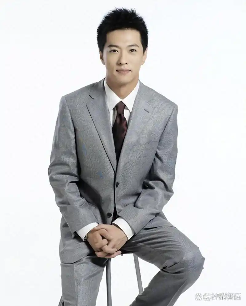 据央视网最新更新的主持人名单显示,顾国宁的名字已经不在其中,这也