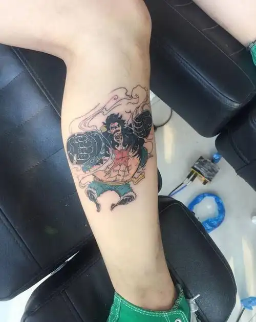 动漫人物《路飞》纹身图片