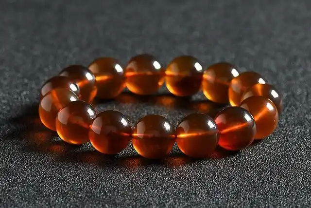 琥珀蜜蜡多少钱一克?琥珀蜜蜡的市场价格