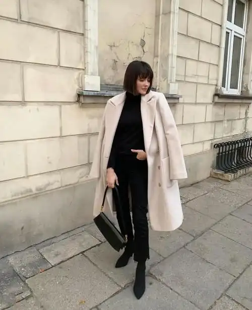 看了法国女人穿搭才明白,牛仔裤 短靴,才是她们冬天的最爱|阔腿裤