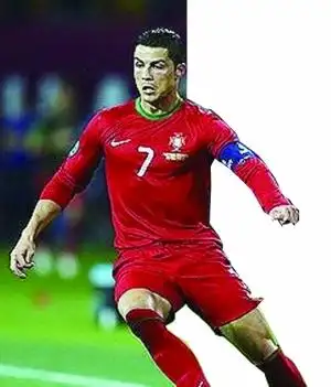 c罗:背头初显大佬范