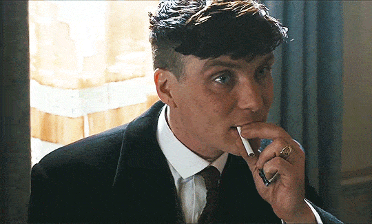 穿西装戴怀表,混社会也腔调满满…_谢尔比_帮派_发型