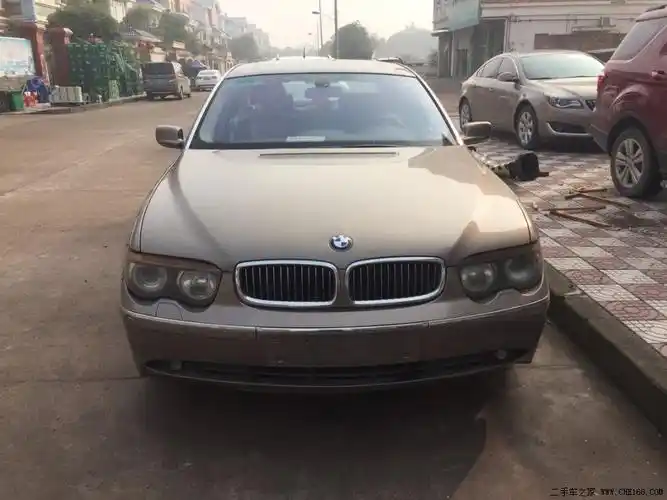 宝马7系 03款 735i