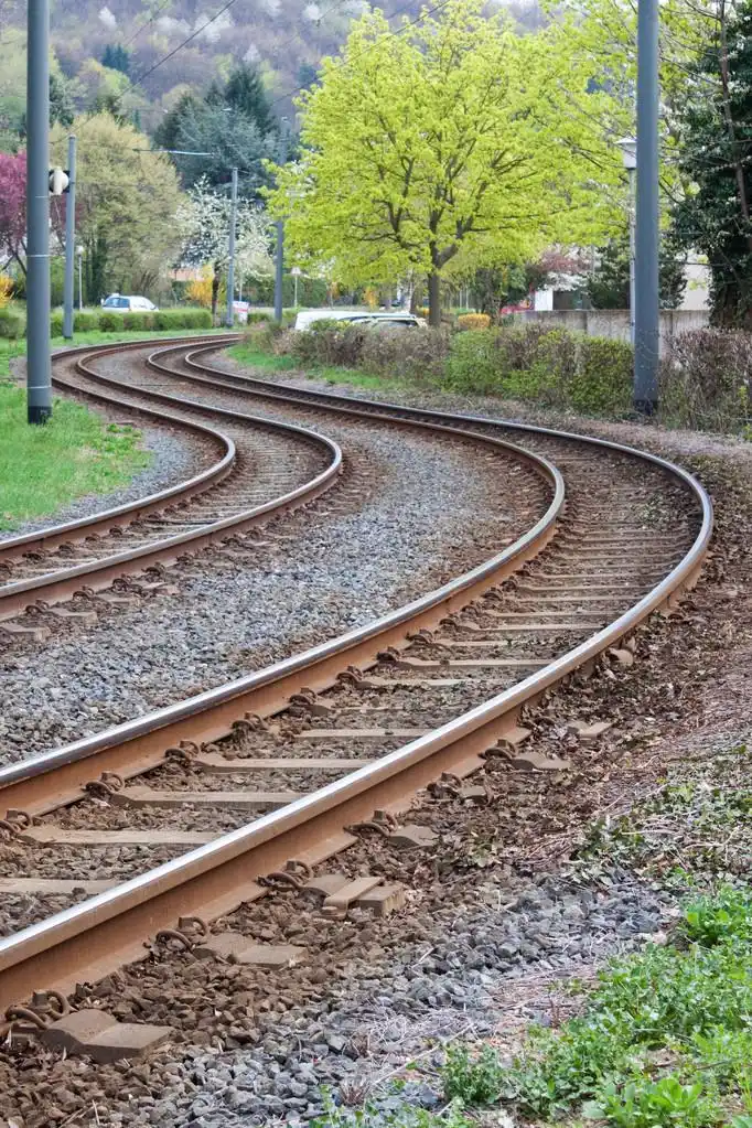 电车路轨,弯曲的电车路轨