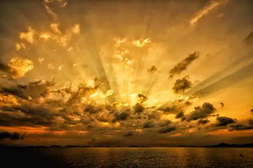 落日熔金,霞光万丈