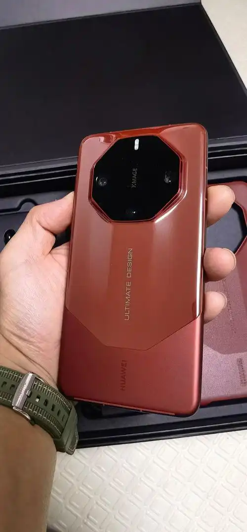 华为mate 60 rs手机怎么样 终于等到原价的mate60rs非凡大师红色_什么