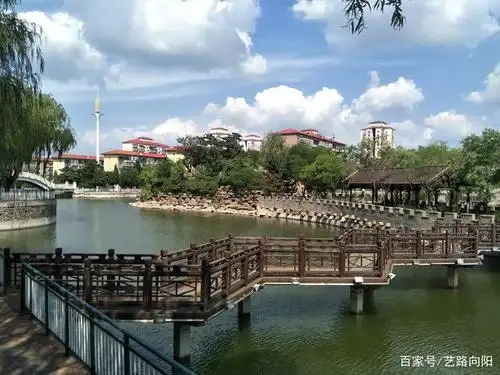 辽宁省辽阳市辽化宏伟区老年湖公园