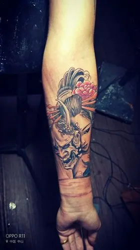 艺妓般若包小臂完成……我本善良,奈何苍天不许.