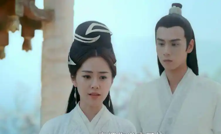 原创绝代双骄怜星看到花无缺情动冷漠求抱很主动原来她一直没忘