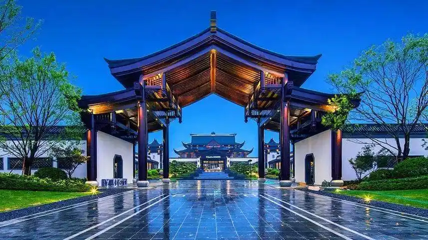 无锡融创万达文华酒店2天1晚主题雪海水秀场门票五选一