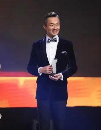 原创上海女婿程雷因遗传病与大学女友分手娶小18岁娇妻幸福美满