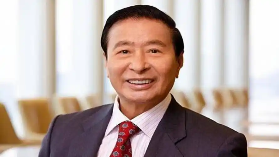 91岁李兆基退休,香港四大家族全交棒