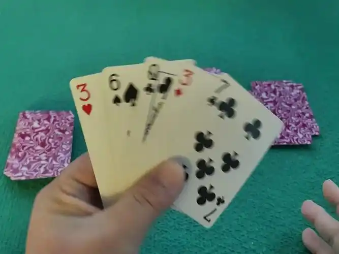 【绝密技巧大揭秘】斗牛扑克牛牛洗牌发牌手法教学玩家必备的洗牌绝技
