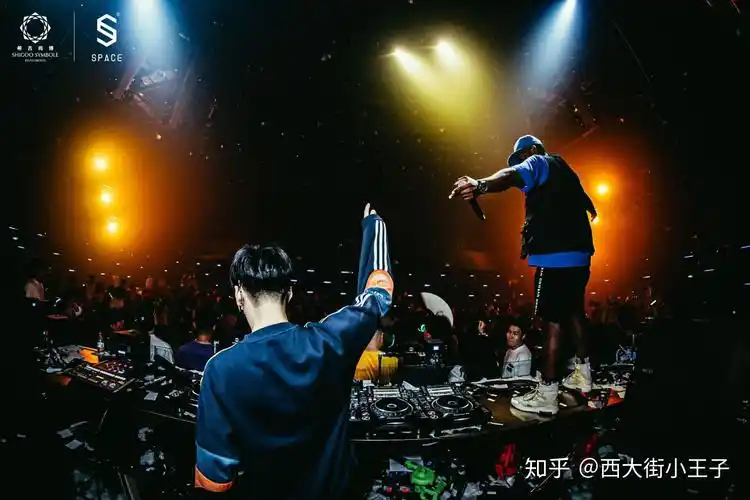 monkey大猴子酒吧(原普罗旺斯酒吧)西安nass纳斯酒吧(原15cm酒吧)西安