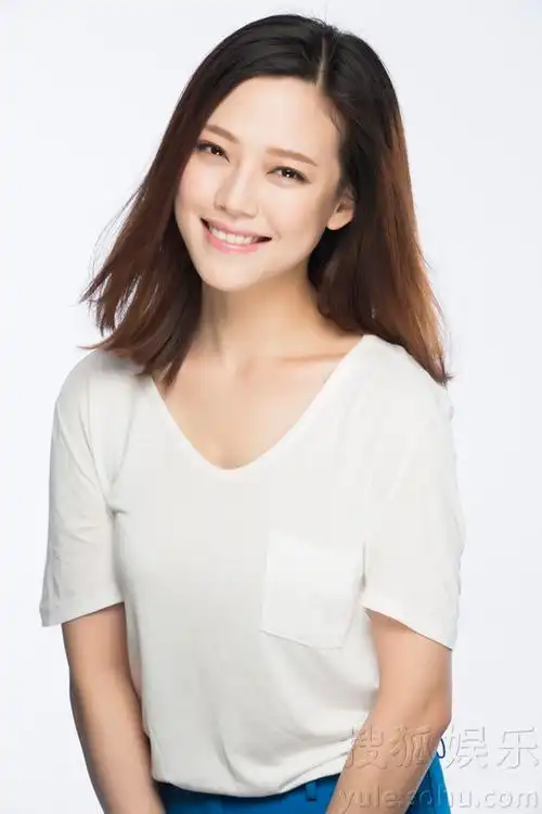 王璇发布最新唯美写真曝光娴静优雅展大气