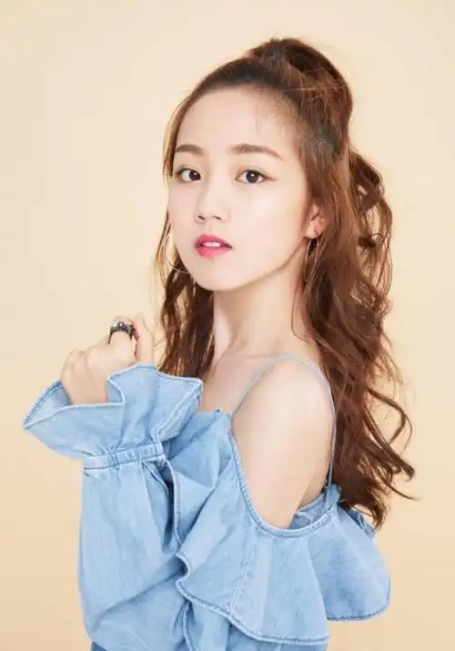 女神杨志雯:第7032期气质潮流美图欣赏!