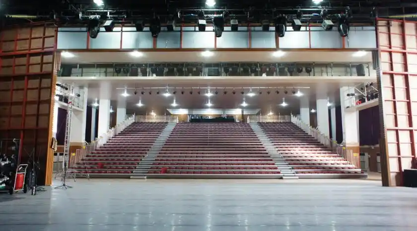 广东粤剧学校校园环境照片