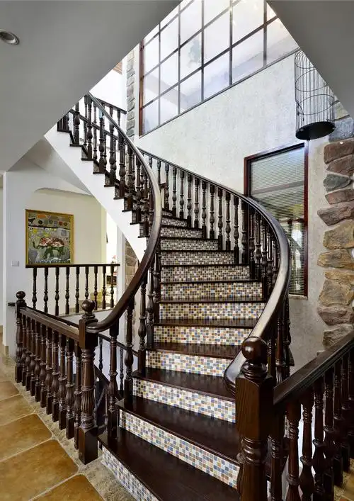 农村自建房旋转楼梯加挑空客厅图纸大全