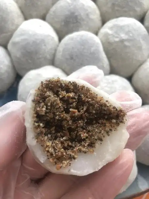 芝麻花生糯米糍