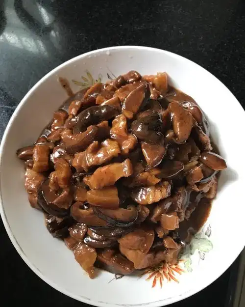 假面骑士1做的香菇烧肉