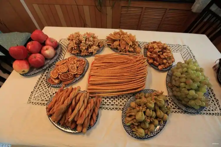 今天封丘荆乡回族数万穆斯林人喜迎一年一度开斋节真热闹