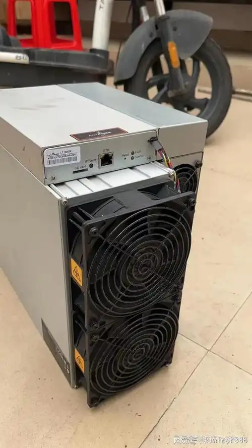 比特大陆的莱特币/狗狗币矿机l7,功耗3260w,号称"一台l7相当于19台l3