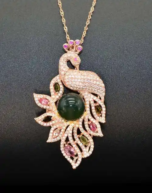 纯天然蓝珀风华绝代孔雀吊坠玫瑰金