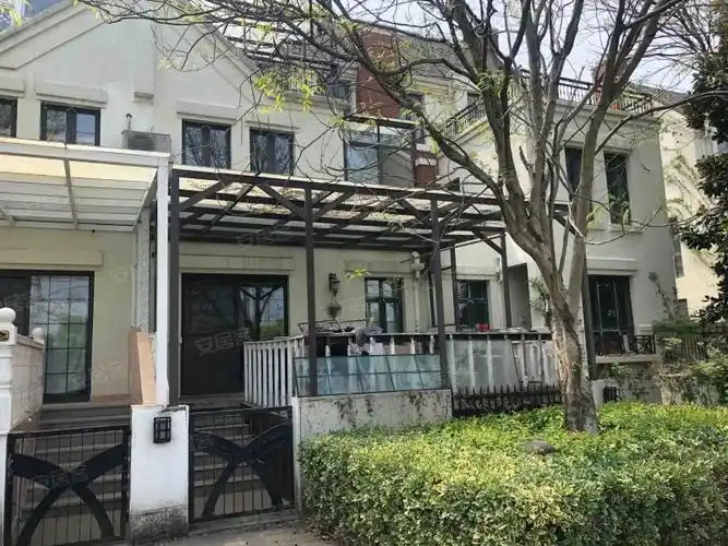 玉山镇清水湾(别墅),花园路2813号-昆山玉山镇清水湾(别墅)二手房