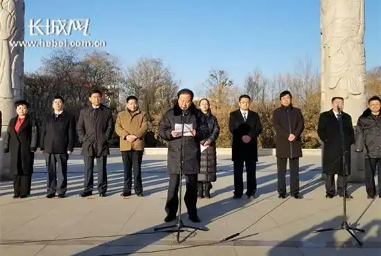 曲周县委书记郭新耀在誓师大会现场宣布本次行动正式启动.张霖摄