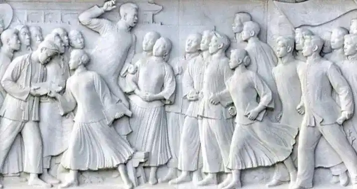 要闻 正文为纪念五四运动100周年,最新出版的2019年第9期《新湘评论》