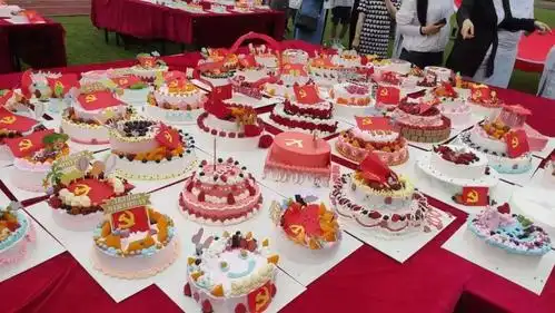 学院工会在大连校区接力举办建党百年主题蛋糕diy大赛