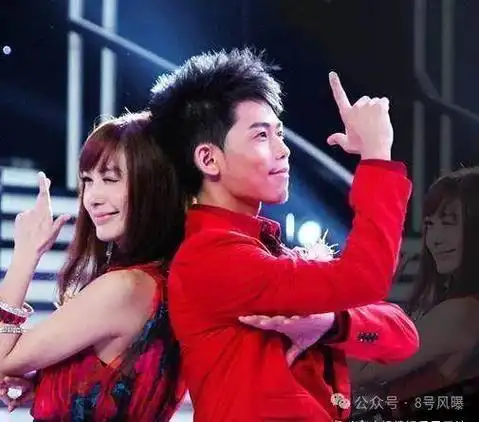 2017年,李菲儿拿下《跨界冰雪王》的冠军,并作为唯一一个艺人参加冬奥