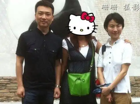 杨乐乐微博晒爱子 网友赞小沐沐似汪涵 细数帅主播的神秘爱人