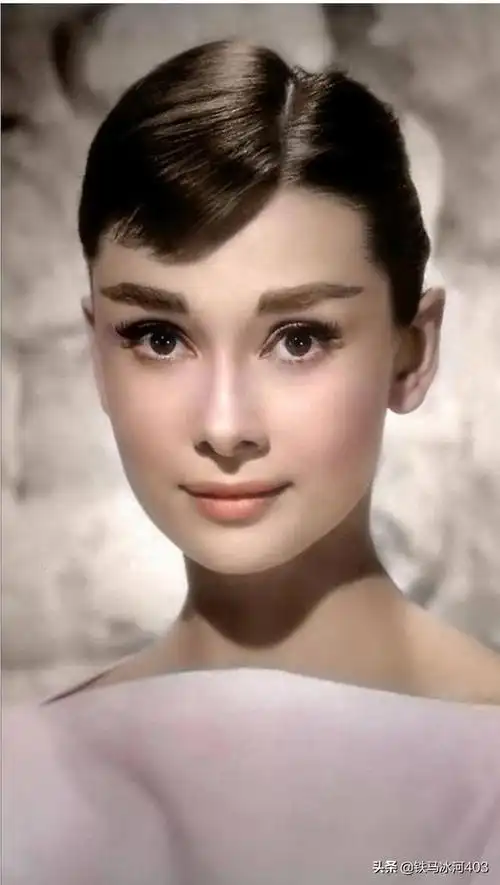 你有没有收藏奥黛丽赫本的经典照片