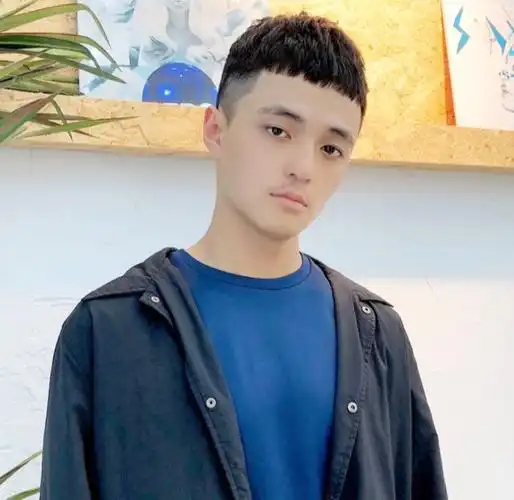 主流发型(2020年男士流行发型)