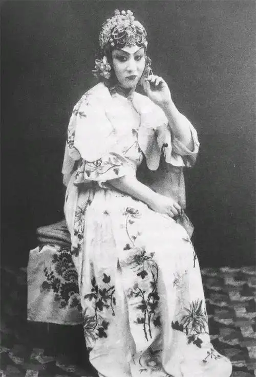 荀慧生图片荀慧生被父亲卖过2次