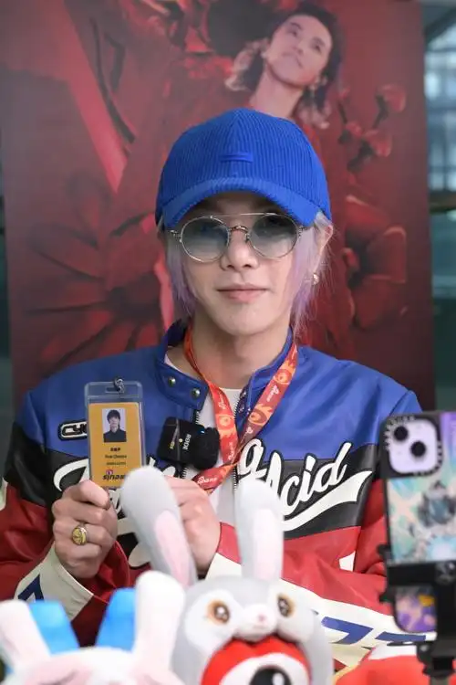 华晨宇新浪扫楼##华晨宇被粉丝治愈