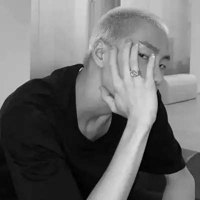 男头黑白真人头像高冷帅气图片_男生头像_头像屋