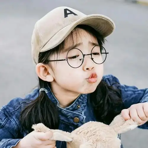 【萌娃小萝莉】 -by zzzziy