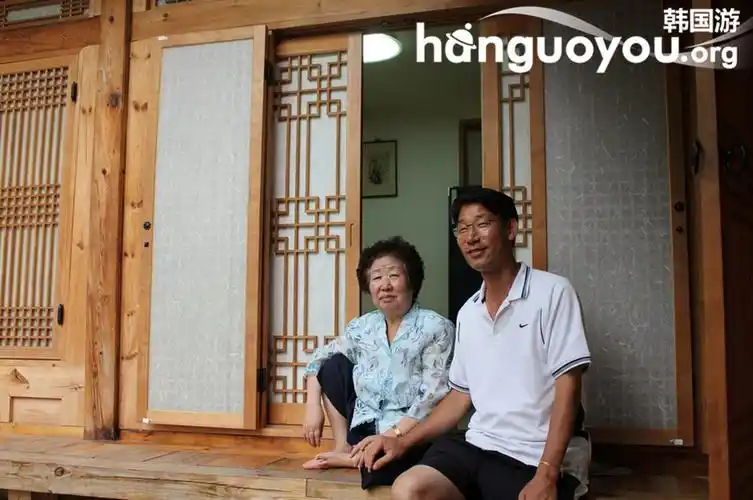 这里永远都在,这里转角就可能遇见爱.