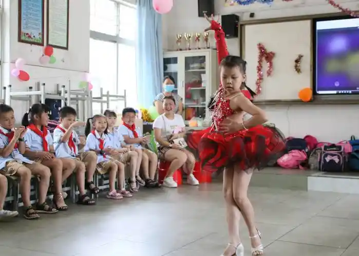 一小一(1)班六一儿童节活动掠影