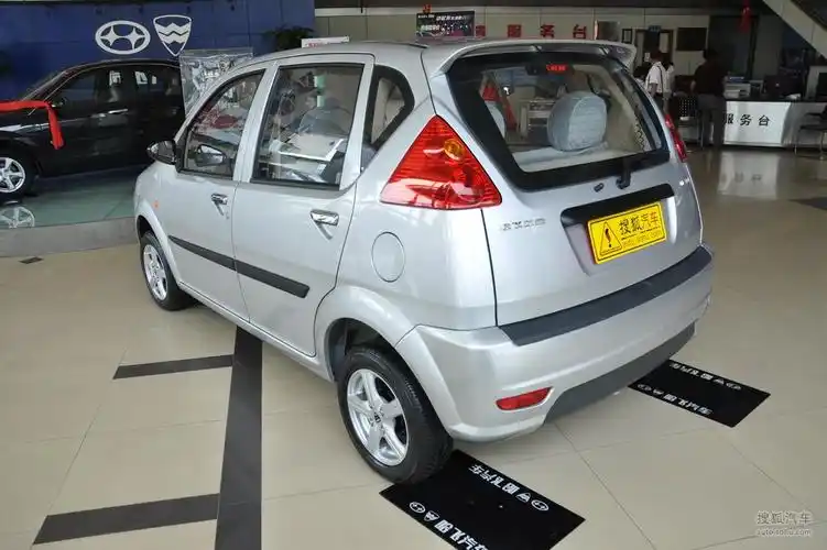 哈飞路宝灵动版抵达苏州