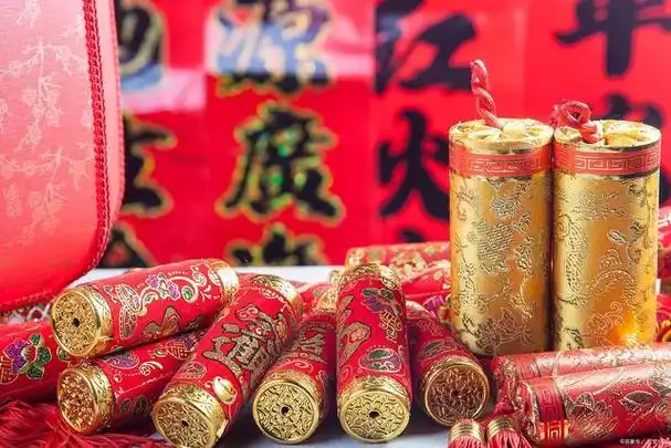 我国是一个烟花爆竹的大国,这不仅仅说明了烟花爆竹在中国传统文化中